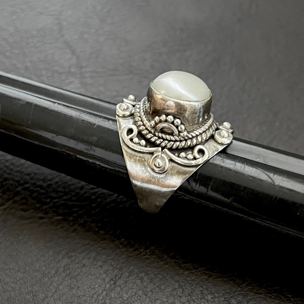 Vintage sterling silver genuine pearl statement ring Size 7.25 - Picture 8 of 12